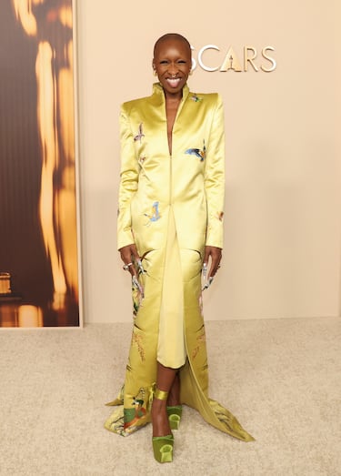 Cynthia Erivo posa durante la alfombra roja de la recepción de los nominados a los Oscar 2025 en la Academy Museum of Motion Pictures de Los Angeles.