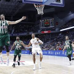 El Madrid gana dos veces al PAO y aguanta el tirón de Obradovic