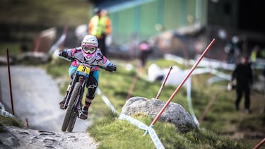 La australiana consiguió una gran victoria yendo como en cada carrera muy al límite. Si Rachel Atherton no puede correr en Leogang, podríamos tener una segunda parte de la Copa del Mundo muy interesante.