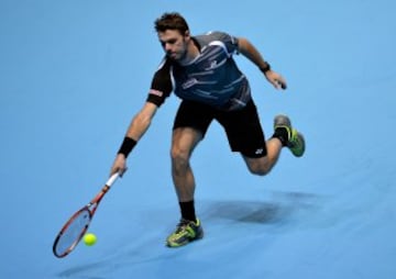 Stanislas Wawrinka venció a Marin Cilic en parciales de 6-3, 4-6, 6-3. El encuentro cerró el Grupo A del Masters de Londres. 