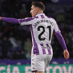 Joni cogió su fusil