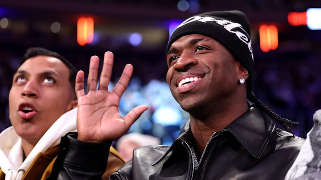 El The Best aúpa a Vinicius como el sueldo más alto del Madrid