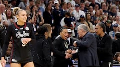 Staley saca de quicio a Auriemma