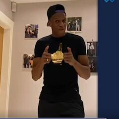 Profesor Yerry Mina: Inician los Language Labs del Everton