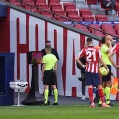 El VAR corrigió más jugadas a favor del Atleti que del Madrid