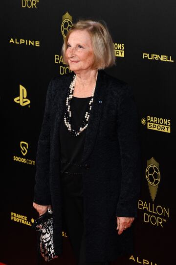 Marie-Odile Amaury, directora de Amaury Sport Organisation (ASO), posa a su llegada a la ceremonia de entrega del Bal車n de Oro.