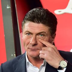 Mazzarri sustituirá a Quique Sánchez Flores en el Watford