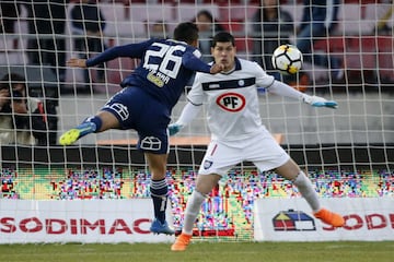 El boliviano pertenecía a Huachipato, pero se fue a Boca Juniors por la final de la Copa Libertadores. Nunca jugó en el xeneize y ahora volvió a su país para firmar en San José de Oruro. 