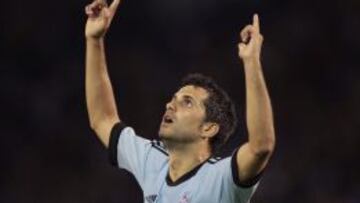 Alex López celebra su gol que abrió el marcador ayer frente al Espanyol.