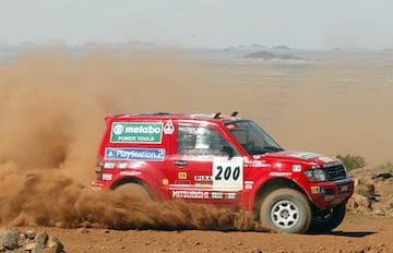 A través de varias generaciones es el modelo que más victorias ha logrado de la historia de Dakar. Stéphane Peterhansel, Luc Alphand, Hiroshi Masuoka, Kenjiro Shinozuka, Bruno Saby o Hubert Auriol llegaron al olimpo de la prueba gracias a sus victorias con la firma de los diamantes. Mitsubishi también pasó a la historia en el año 2001 al ganar este rally de la mano de la alemana Jutta Kleinschmidt, quien hasta ahora ha sido la única mujer que lo ha conseguido.