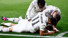 VILLARREAL, SPAIN - JANUARY 19: Daniel Ceballos player of Real Madrid celebrates with his teammates after scoring a goal at Estadio de la Ceramica on January 19, 2023 in Villarreal, Spain. (Photo by Helios de la Rubia/Real Madrid via Getty Images)