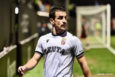 Aprobados y suspensos del Ceuta: Campaña cae de pie