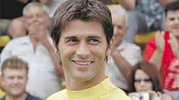 <b>ILUSIONADO. </b>El italiano Tacchinardi fue presentado ayer.