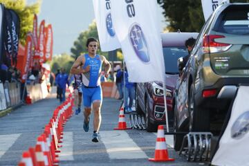 El Carozzi Kids Challenge reunió a cerca de 600 jóvenes y niños, en diversas categorías, desde los 6 hasta los 19 años. Así comienzan 4 días de actividad, que tendrán como espectáculo central el Ironman de Pucón.