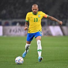 Dani Alves le respondió el ‘Piojo’ Herrera
