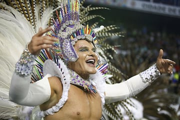 Uno de los eventos más importantes de Brasil se vuelve a celebrar. Tras dos años de parón por el COVID vuelve el Carnaval de Río.