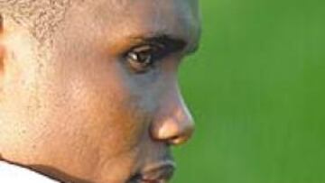 <b>A LA ESPERA. </b>Laporta utiliza en su favor el acuerdo con el Mallorca y que Etoo prefiere vestir de azulgrana antes que venir al Madrid.