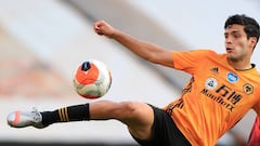 Raúl Jiménez: Wolves striker could be loaned to Juventus