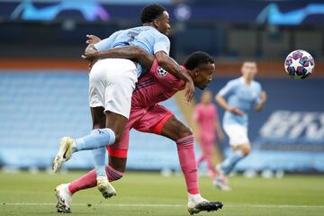 Sterling y Militao.