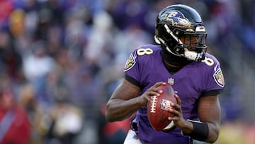 BALTIMORE, MARYLAND - NOVEMBER 20: Quarterback Lamar Jackson #8 of the Baltimore Ravens drops back to pass against the Carolina Panthers at M&T Bank Stadium on November 20, 2022 in Baltimore, Maryland. Rob Carr/Getty Images/AFP (Photo by Rob Carr / GETTY IMAGES NORTH AMERICA / Getty Images via AFP)