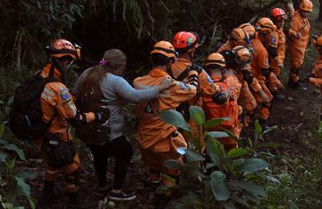 Homenaje en honor a las víctimas del accidente aéreo, en Antioquia, Colombia.  