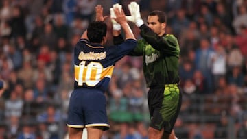 Chilavert vuelve a cargar contra Maradona: "Hace de monigote"