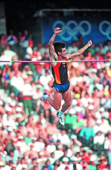 Consiguió el bronce en salto de pértiga 