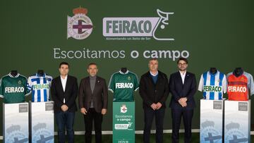 El presidente del Deportivo y Feiraco en la presentación de la camiseta.