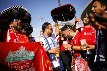 Gran ambiente entre las dos aficiones.