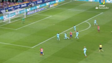 Si lo mete se cae el Wanda: el caño exquisito de Griezmann