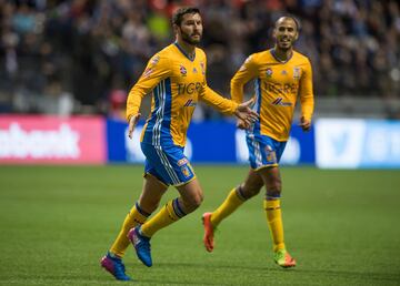 André-Pierre Gignac llegó a Tigres para perforar las redes y no ha defraudado, en el Torneo Clausura 2016 ganó su primer campeonato de goleo en la Liga MX tras anotar 13 dianas. 