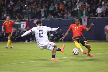 ‘El Tri’ cambia los abucheos por olés