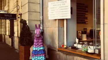 Fortnite: Aparecen llamas del juego por toda Europa