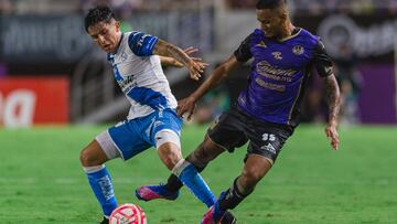 (L-R), Ivan Moreno of Puebla and Jefferson Intriago of Mazatlan during the game Mazatlan FC vs Puebla, corresponding Round 01 the Torneo Apertura 2022 of the Liga BBVA MX at El Kraken Stadium, on July 1, 2022.
<br><br>
(I-D), Ivan Moreno de Puebla y Jefferson Intriago de Mazatlan durante el partido Mazatlan FC vs Puebla, correspondiente a la Jornada 01 del Torneo Apertura 2022 de la Liga BBVA MX en el Estadio El Kraken, el 1 de julio de 2022.
