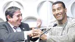 Mauro renueva y se retirará en el 2005