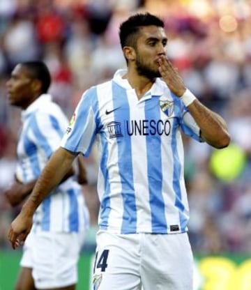 Barcelona - Málaga. 4-1 Morales festeja el primer gol.