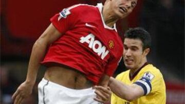 <b>MANCHESTER UNITED 2 - ARSENAL 0</b>.