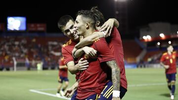 Yeremy celebra uno de sus dos goles ante Rusia.