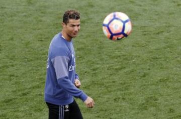 Último entrenamiento del Madrid antes de recibir al Sevilla