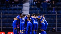   Players of Cruz Azul  during the 7th round match between Cruz Azul and Tigres UANL as part of the Torneo Clausura 2024 Liga BBVA MX at Ciudad de los Deportes Stadium on February 17, 2024 in Mexico City, Mexico.