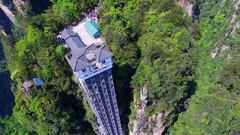 El ascensor Bailong, en China, es el ascensor al aire libre más alto del mundo
