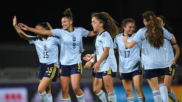 Espa&ntilde;a celebra uno de los goles ante Noruega.