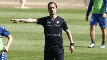 Etxeberria, entrenador del Tenerife.