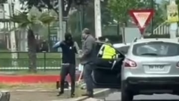 Delincuencia a plena luz del día en Chile: así se robaron dos autos en la Rotonda Quilín