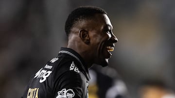 Fernando Diniz, conforme con el debut de Carlos Cuesta en Vasco