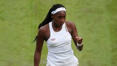 Coco Gauff celebra un punto en Wimbledon.