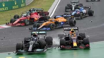 Bottas se lleva en la salida el Red Bull de Pérez.