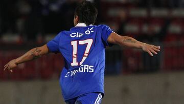 Eduardo Vargas inauguró su notable Sudamericana contra Fénix