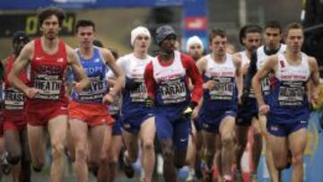 Varios atletas británicos, con Mo Farah al frente, durante el pasado Cross de Edimburgo.