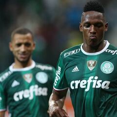 Yerry Mina habría rechazado al City para jugar en Barça en junio